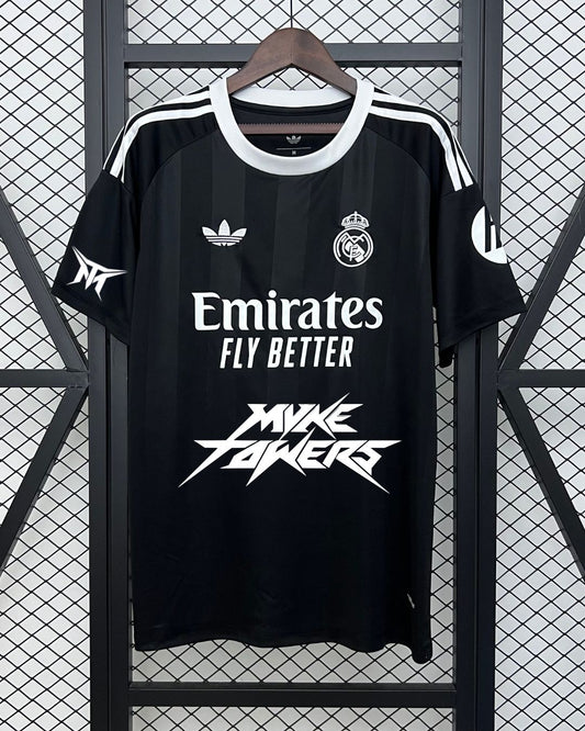 MYKE TOWERS X MADRID NEGRA